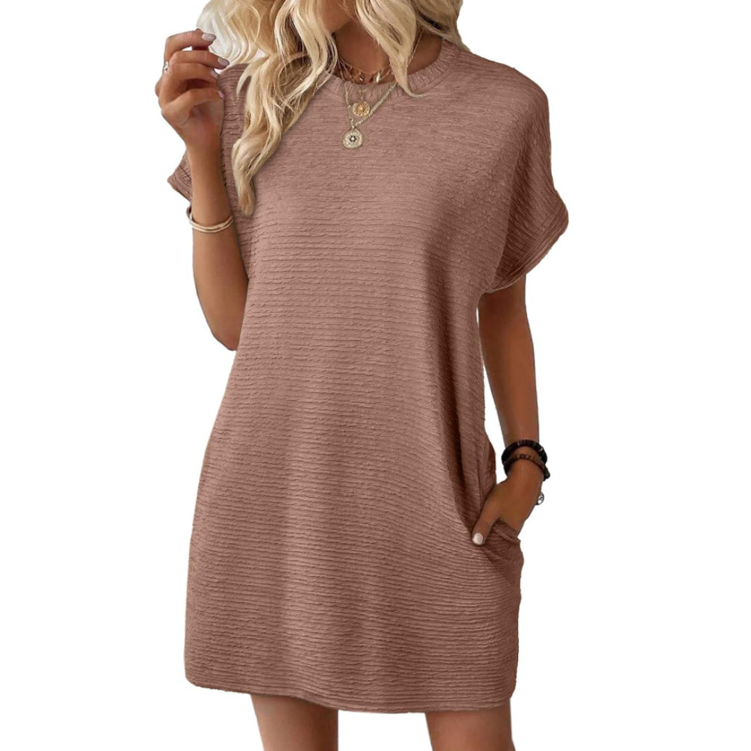 Kimberly Benn | Casual Minimalist Round Neck Summer Dress