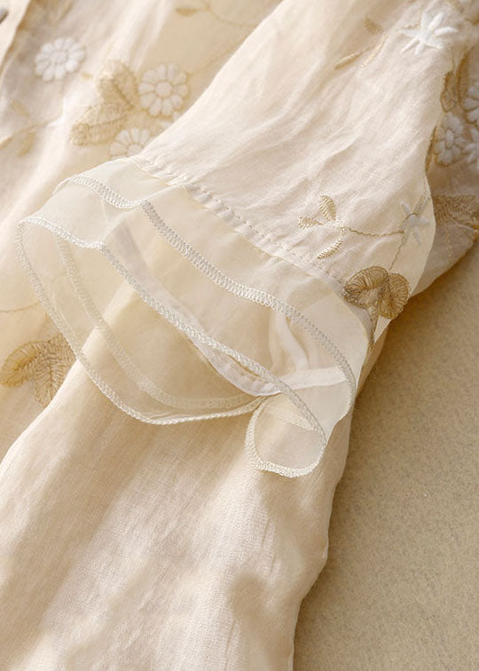 Kimberly Benn | Elegant Blouse with Delicate Embroidery