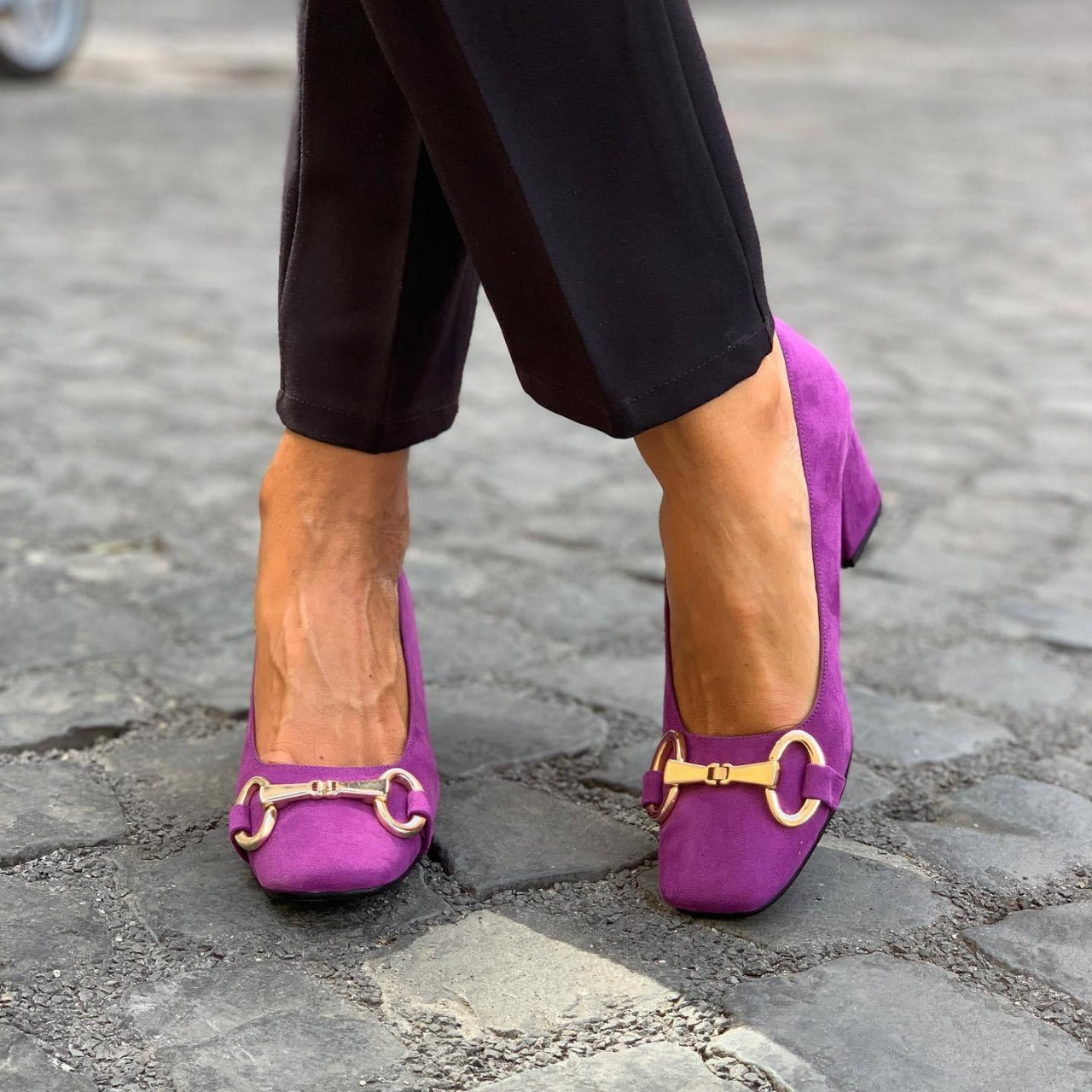 Kimberly Benn | Elegant Pumps With Gold Detail
