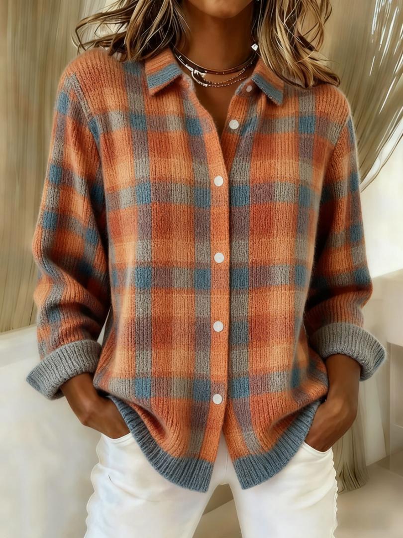 Kimberly Benn | Checked Blouse Made from Warm, Soft Material