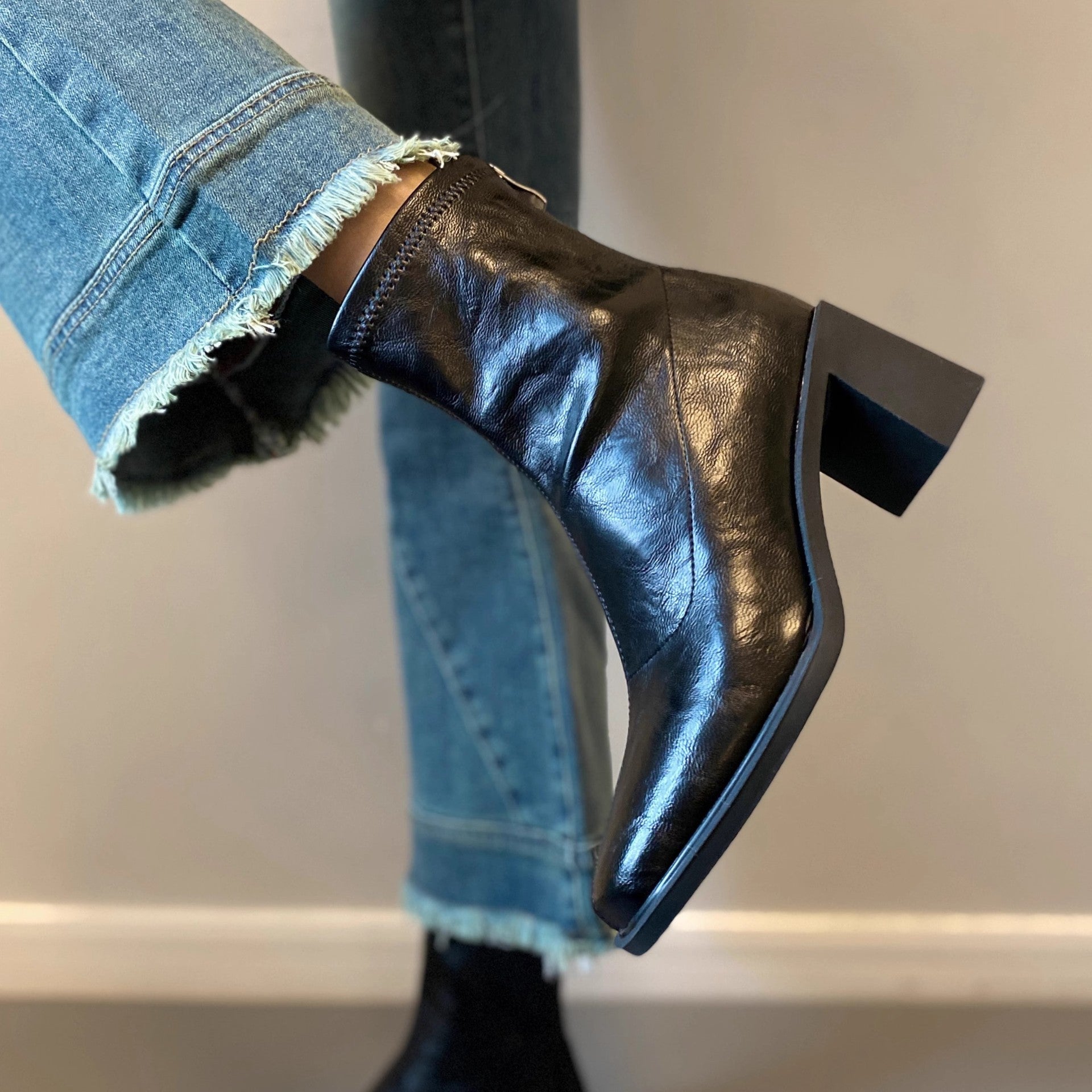 Kimberly Benn | Square-Toe Block Heel Boots