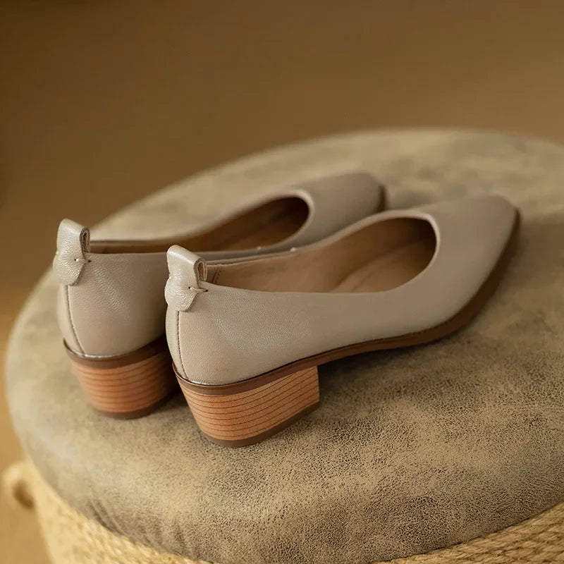 Kimberly Benn | Classic Pumps