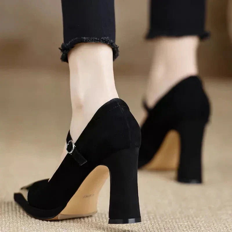 Kimberly Benn | Elegant Pumps