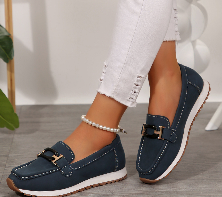 Kimberly Benn | Connected Chain Loafers