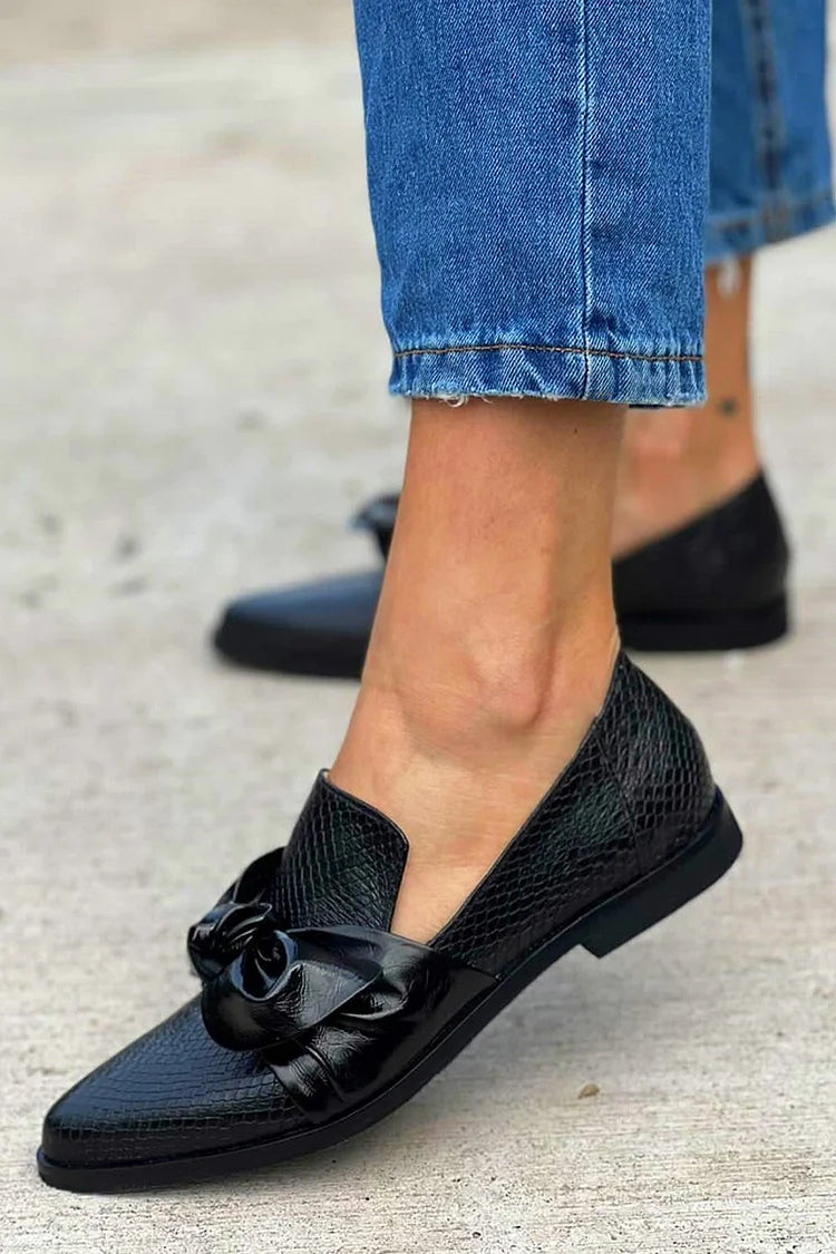 Kimberly Benn | Black Loafer With Shiny Bow