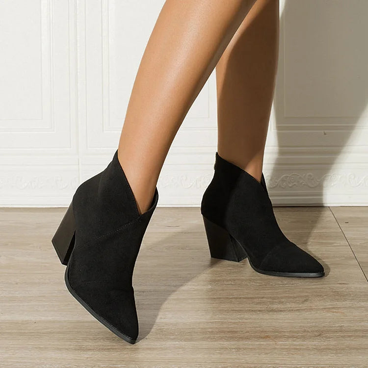 Kimberly Benn | Pointed Ankle Boot