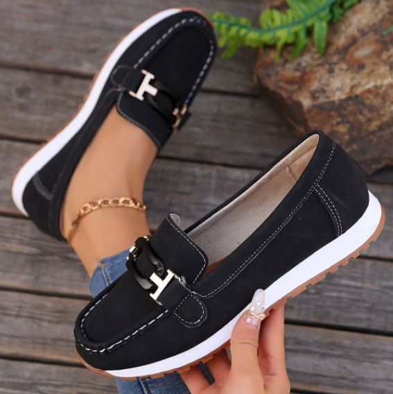 Kimberly Benn | Connected Chain Loafers