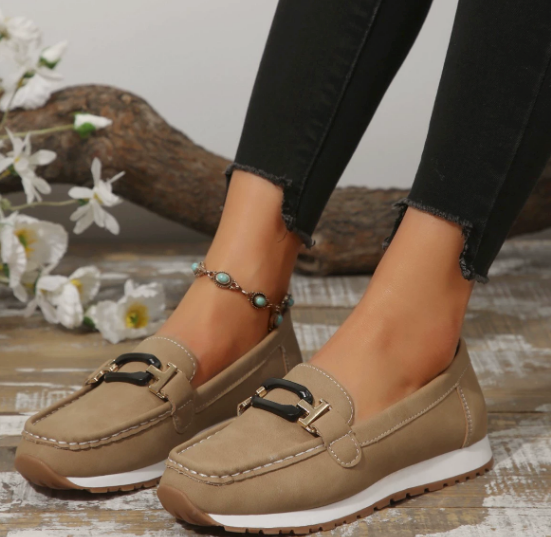 Kimberly Benn | Connected Chain Loafers