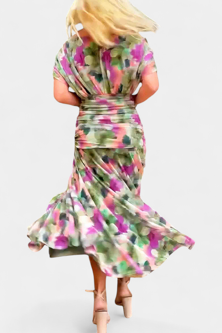 Kimberly Benn | Elegant Dress With V-Neckline