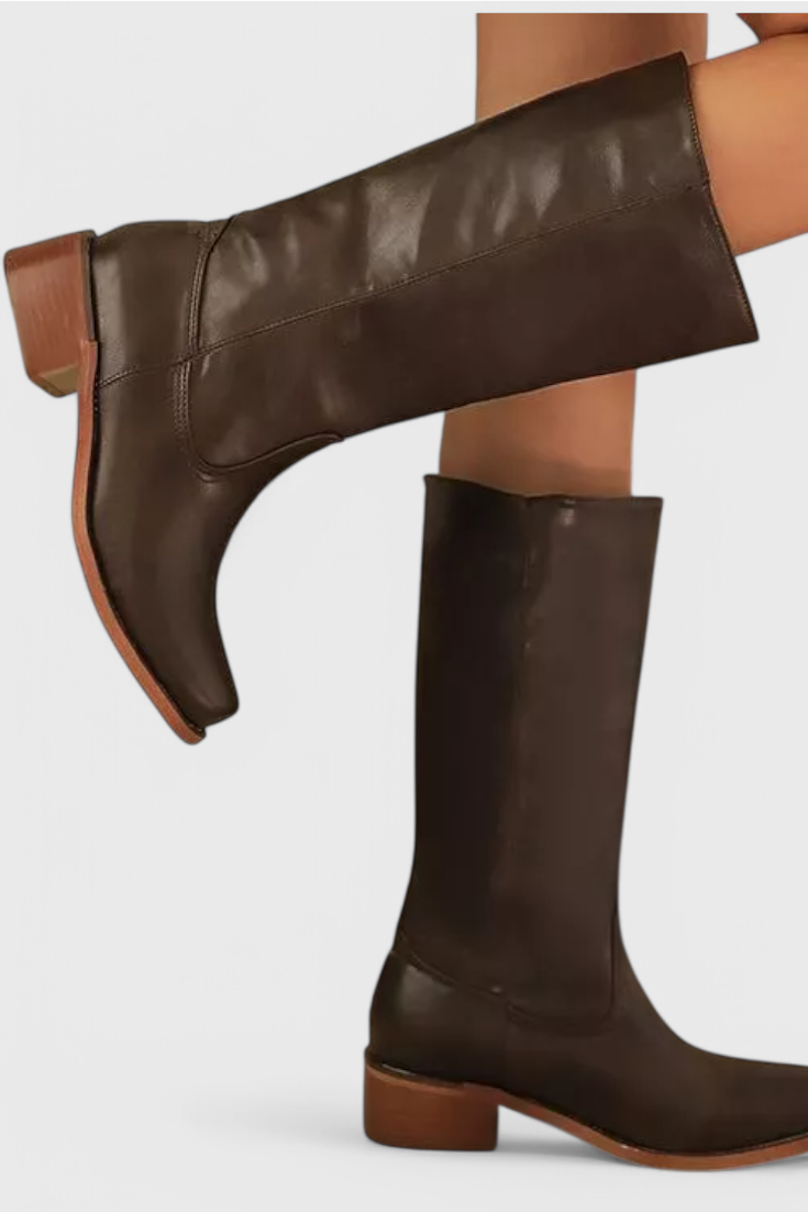 Kimberly Benn | Modern Classic Boots, All-Season, Black